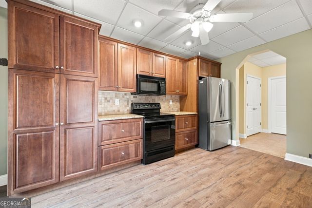 77 Tally Cove Road, Jasper, GA 30143