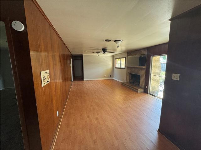 3237 Orlando Dr, Corpus Christi, TX 78411