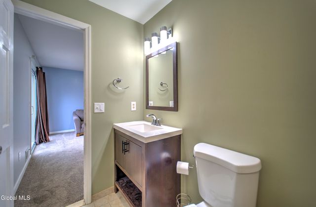 1 Laurel Lane, Niskayuna, NY 12304