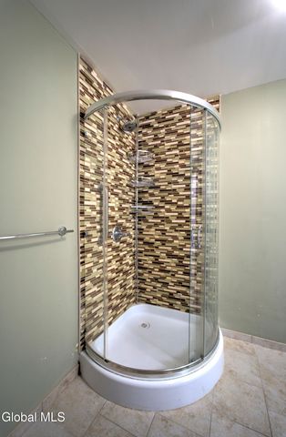 1 Laurel Lane, Niskayuna, NY 12304