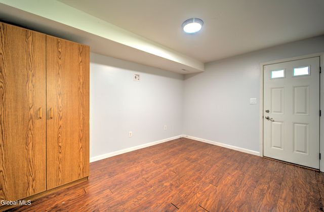 1 Laurel Lane, Niskayuna, NY 12304