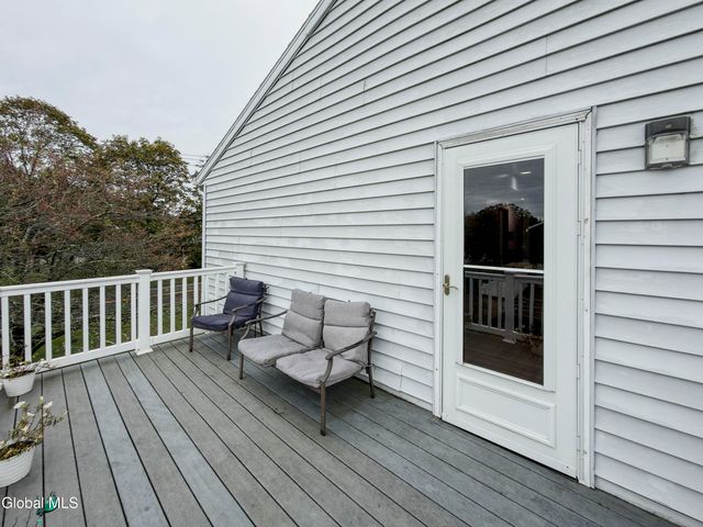 1 Laurel Lane, Niskayuna, NY 12304