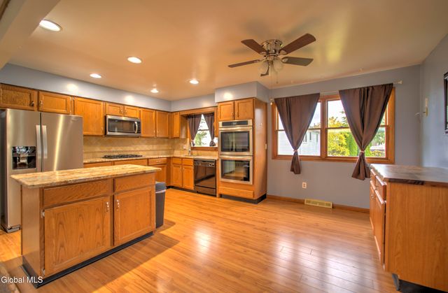 1 Laurel Lane, Niskayuna, NY 12304