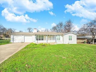 7015 Dover Lane, Richland Hills, TX 76118
