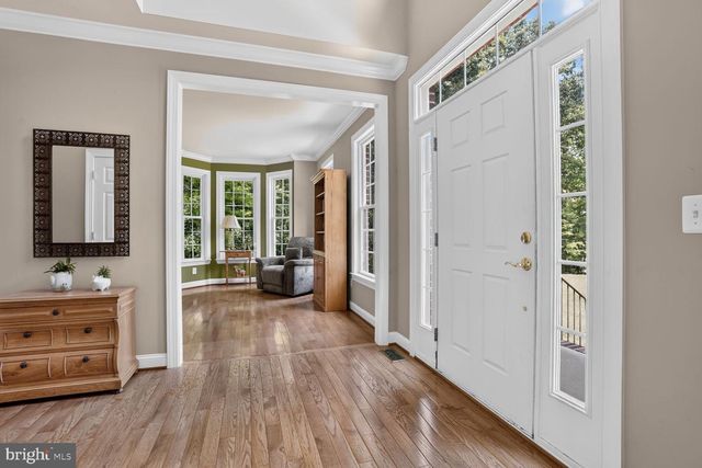 8610 LAROQUE RUN DR, Fredericksburg, VA 22407