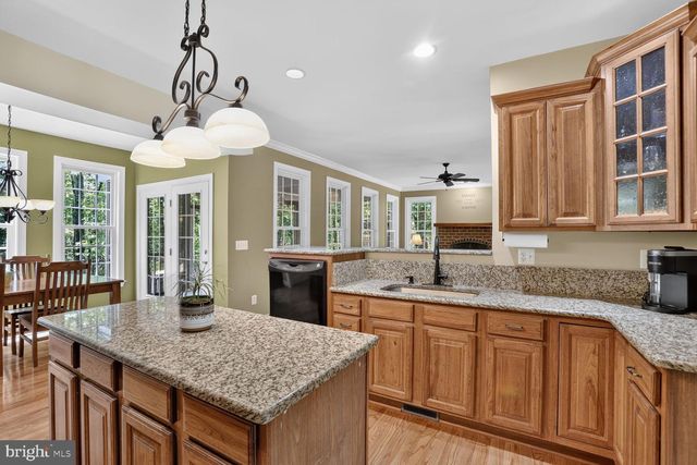 8610 LAROQUE RUN DR, Fredericksburg, VA 22407
