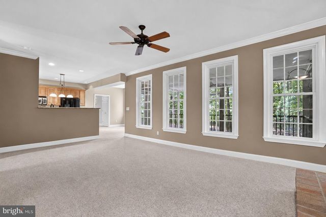 8610 LAROQUE RUN DR, Fredericksburg, VA 22407