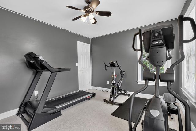 8610 LAROQUE RUN DR, Fredericksburg, VA 22407