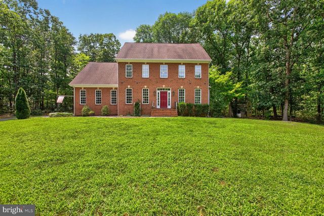 8610 LAROQUE RUN DR, Fredericksburg, VA 22407