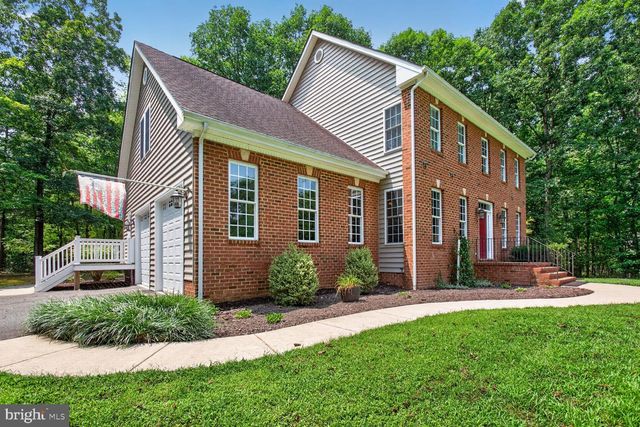 8610 LAROQUE RUN DR, Fredericksburg, VA 22407