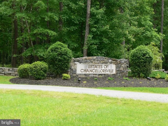 8610 LAROQUE RUN DR, Fredericksburg, VA 22407