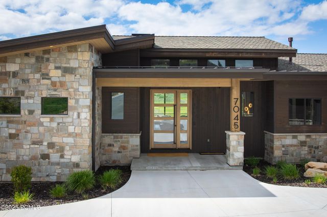 7045 E Moon Light Drive, Heber City, UT 84032
