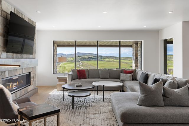 7045 E Moon Light Drive, Heber City, UT 84032