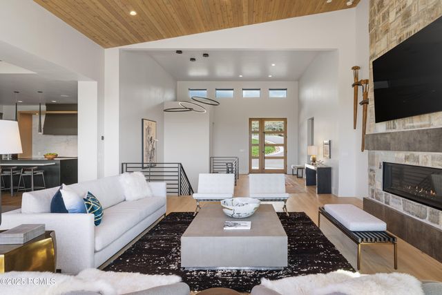 7045 E Moon Light Drive, Heber City, UT 84032