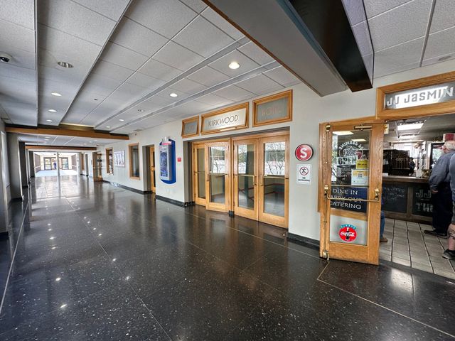 400 Walnut Street 403, Des Moines, IA 50309