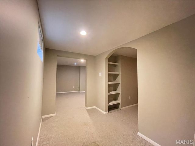 10745 Saint Xavier Lane, St Louis, MO 63074