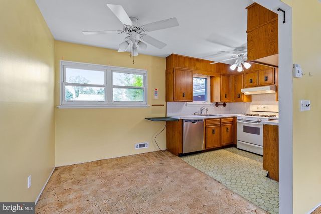723 S HARMONY RD, Newark, DE 19713