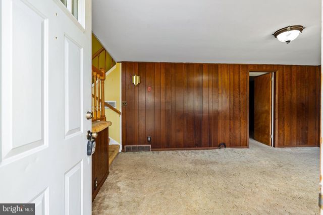 723 S HARMONY RD, Newark, DE 19713