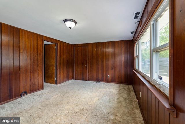 723 S HARMONY RD, Newark, DE 19713