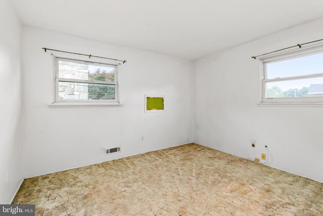 723 S HARMONY RD, Newark, DE 19713