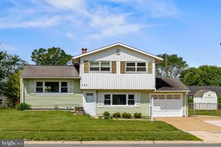 723 S HARMONY RD, Newark, DE 19713