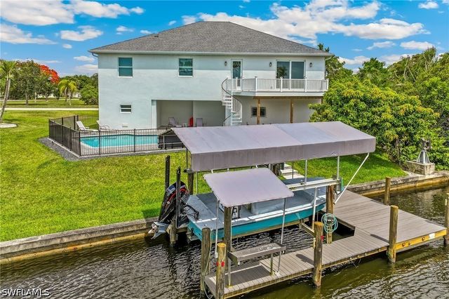 20700 Park PL, Estero, FL 33928