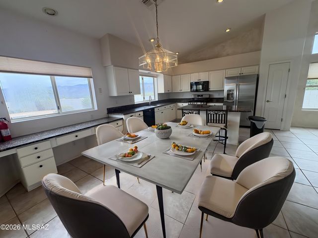 10971 E Soaptree Place, Tucson, AZ 85748