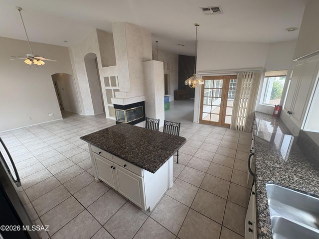 10971 E Soaptree Place, Tucson, AZ 85748
