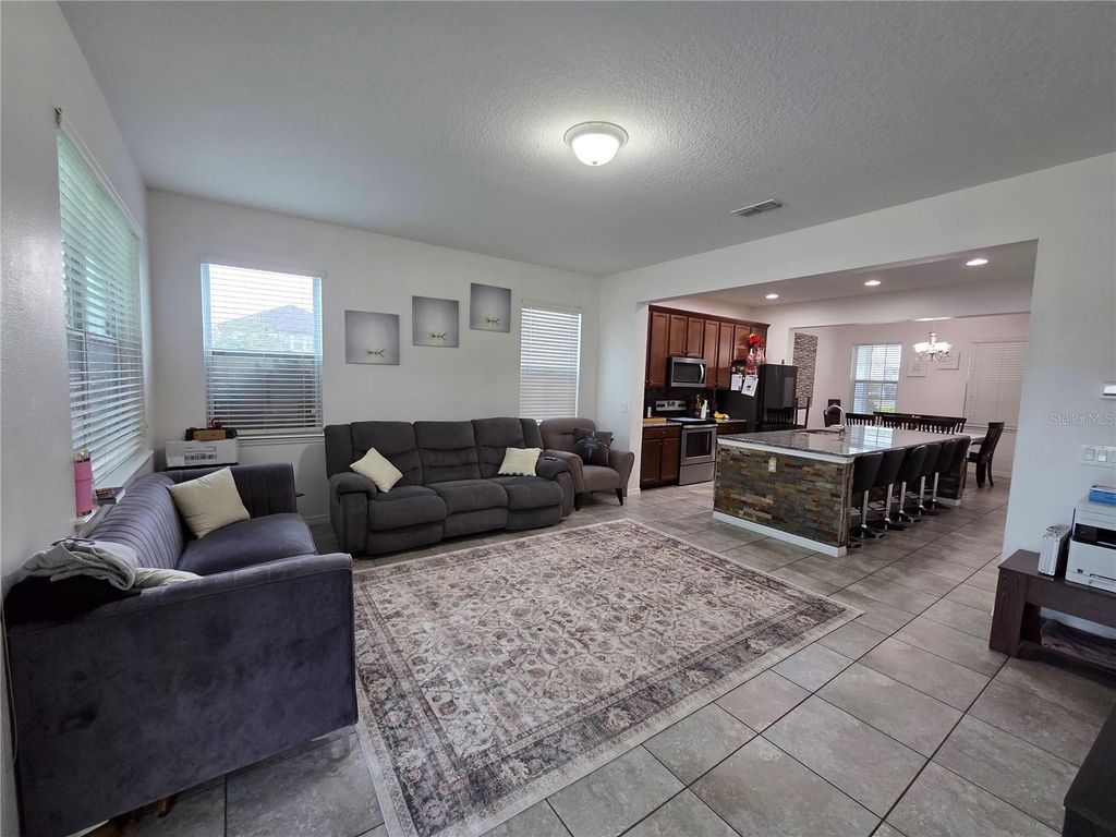 Image 20 of property listing at 12749 GARRIDAN AVENUE, Windermere, FL 34786