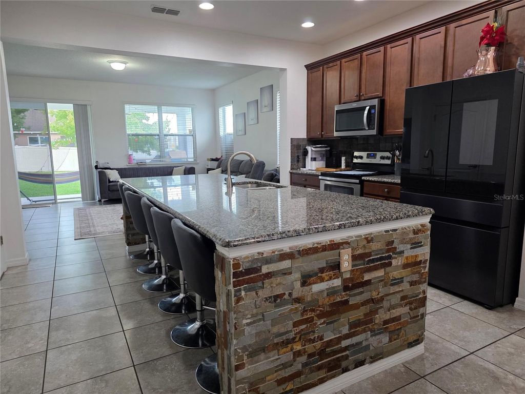Image 3 of property listing at 12749 GARRIDAN AVENUE, Windermere, FL 34786