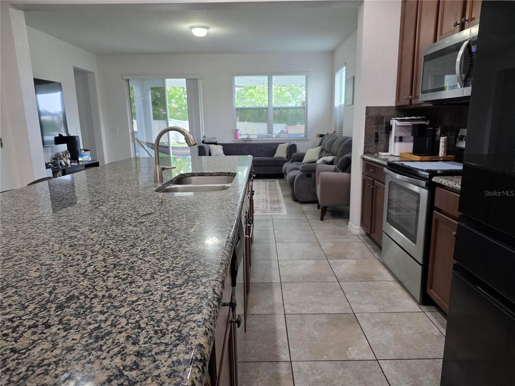 Image 4 of property listing at 12749 GARRIDAN AVENUE, Windermere, FL 34786