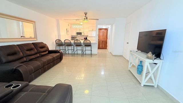 37 AVE. ISLA VERDE 1115, Carolina, PR 00979