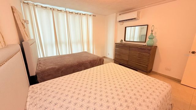 37 AVE. ISLA VERDE 1115, Carolina, PR 00979