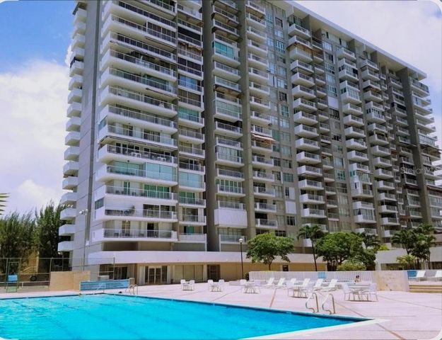 37 AVE. ISLA VERDE 1115, Carolina, PR 00979