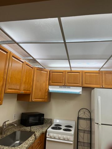 50 Dorchester Way c, West Palm Beach, FL 33417