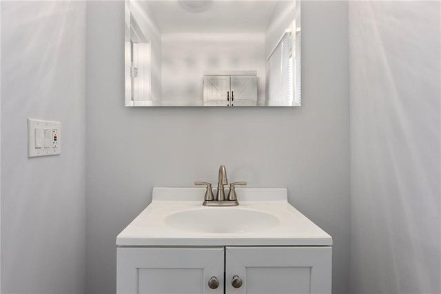 3805 Bellefontaine Avenue, Kansas City, MO 64128