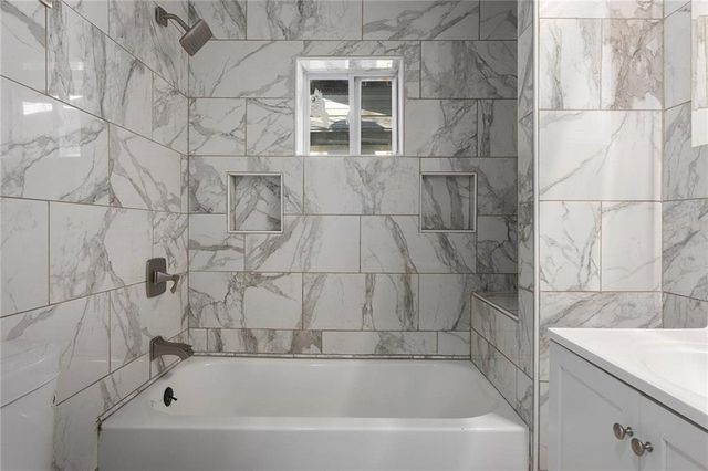 3805 Bellefontaine Avenue, Kansas City, MO 64128