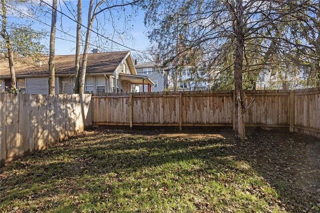 3805 Bellefontaine Avenue, Kansas City, MO 64128