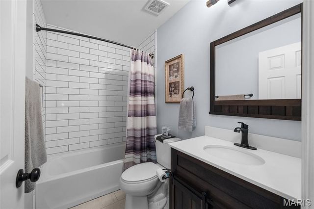 7228 Picasso Drive, Dardenne Prairie, MO 63368