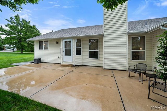 7228 Picasso Drive, Dardenne Prairie, MO 63368