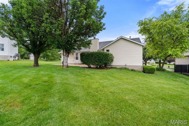 7228 Picasso Drive, Dardenne Prairie, MO 63368