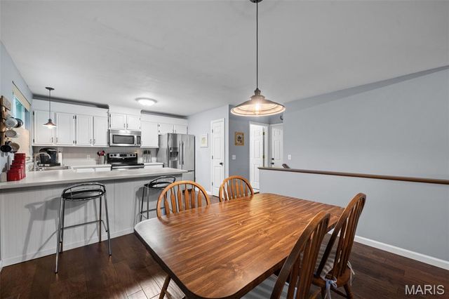 7228 Picasso Drive, Dardenne Prairie, MO 63368