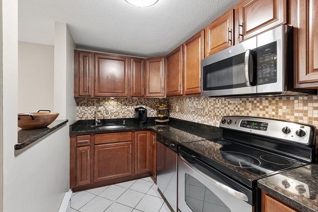 200 Manning Street 9A, Hudson, MA 01749