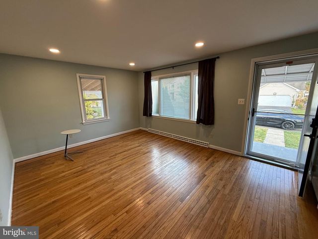 503 WEST LAWN, Reading, PA 19609