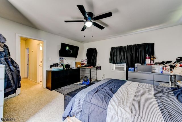 215 S 18Th Ave, Manville Boro, NJ 08835