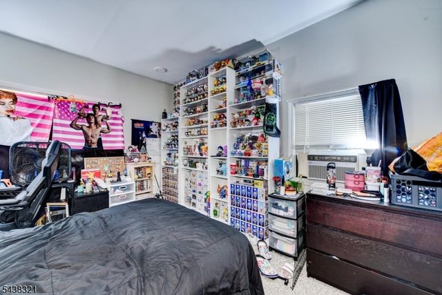 215 S 18Th Ave, Manville Boro, NJ 08835