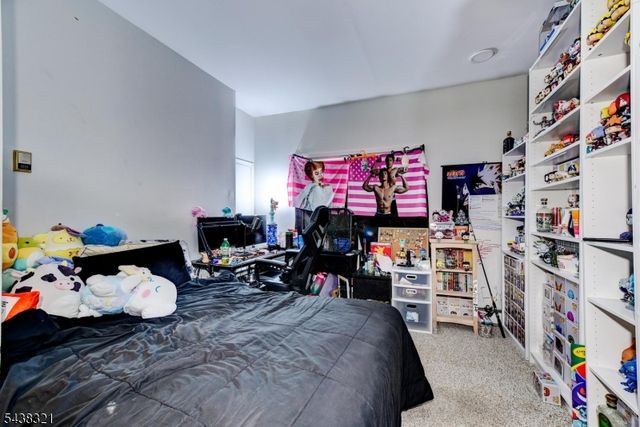 215 S 18Th Ave, Manville Boro, NJ 08835