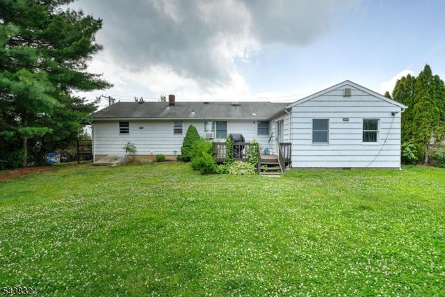 215 S 18Th Ave, Manville Boro, NJ 08835