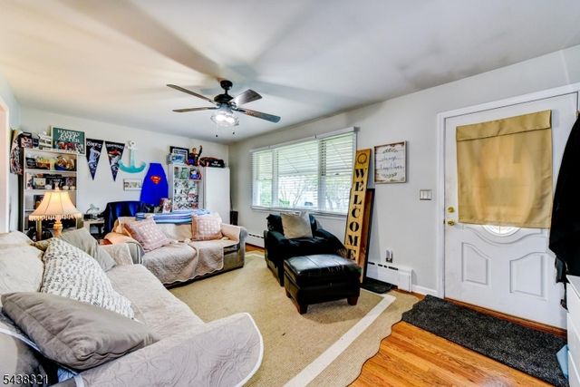 215 S 18Th Ave, Manville Boro, NJ 08835