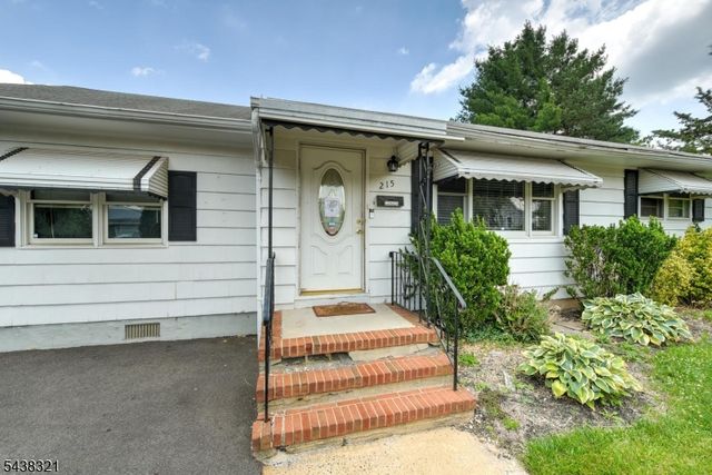 215 S 18Th Ave, Manville Boro, NJ 08835